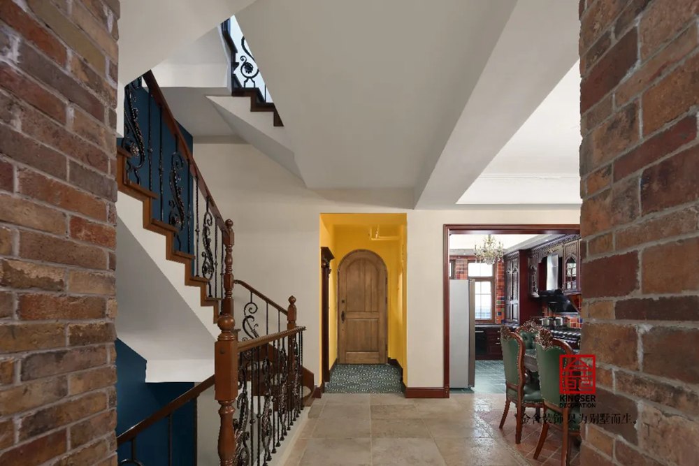 上山間400平米別墅美式風(fēng)格裝修實景